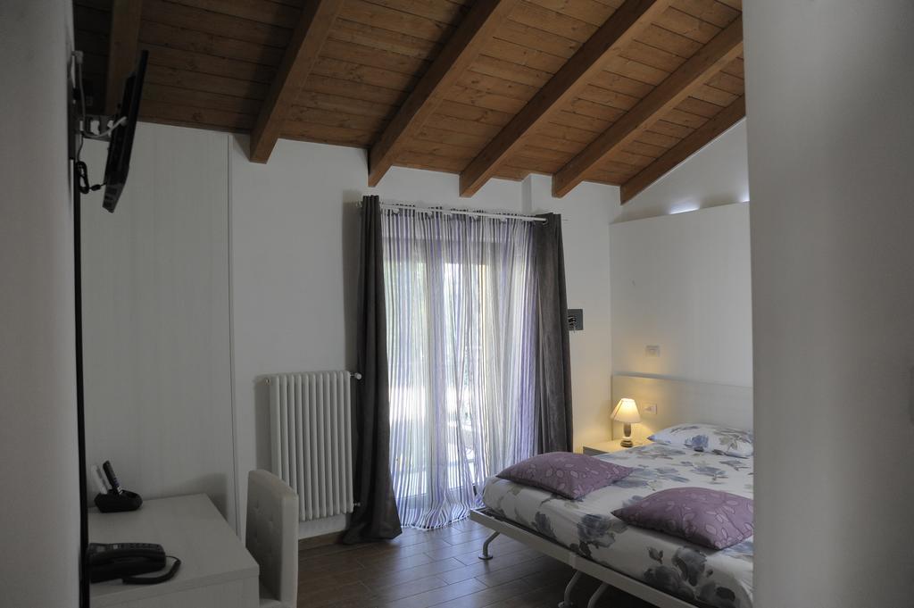 Al Castello Bed And Breakfast Cornate d'Adda Bagian luar foto